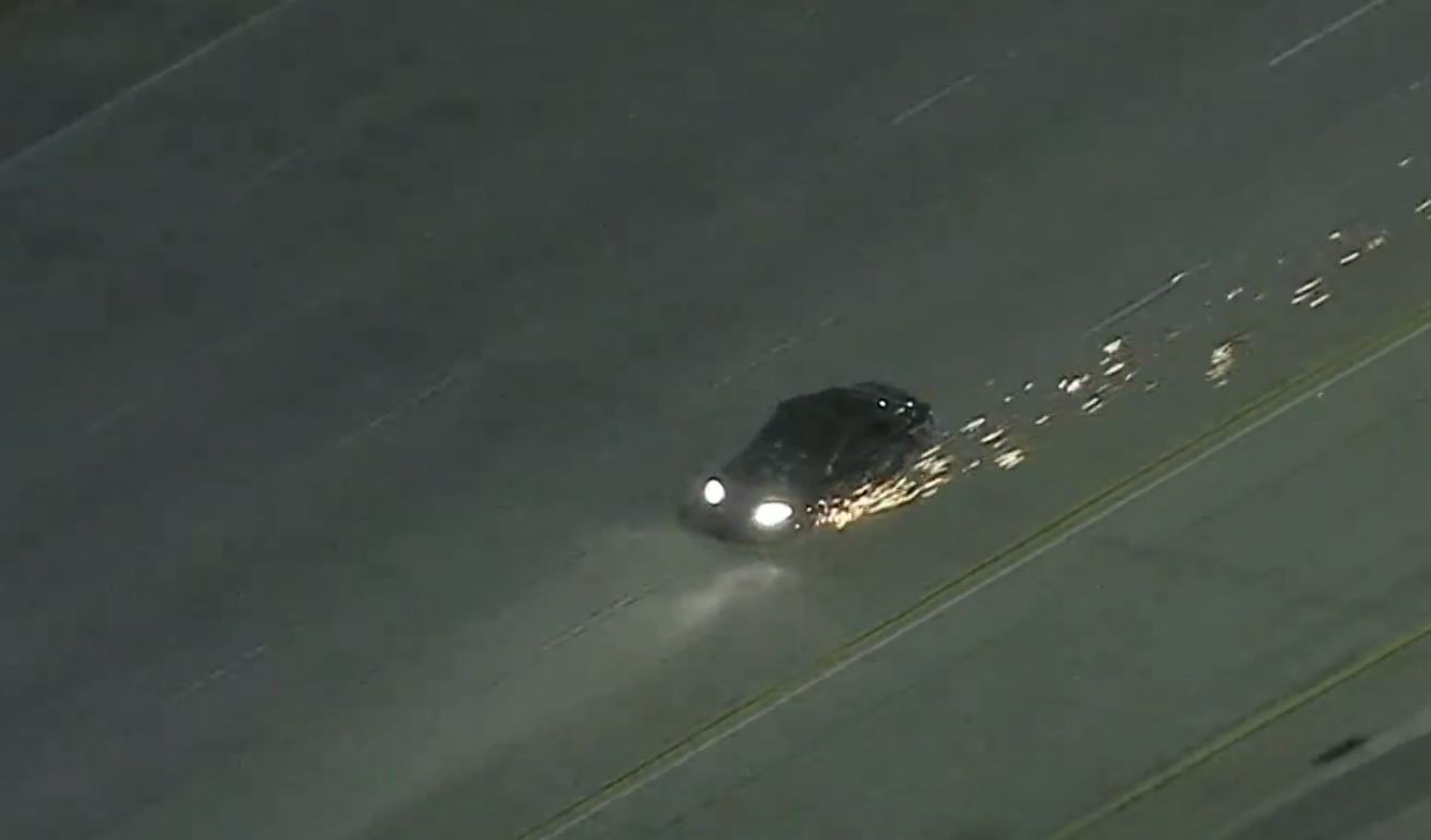 Video captures wild police chase in Los Angeles